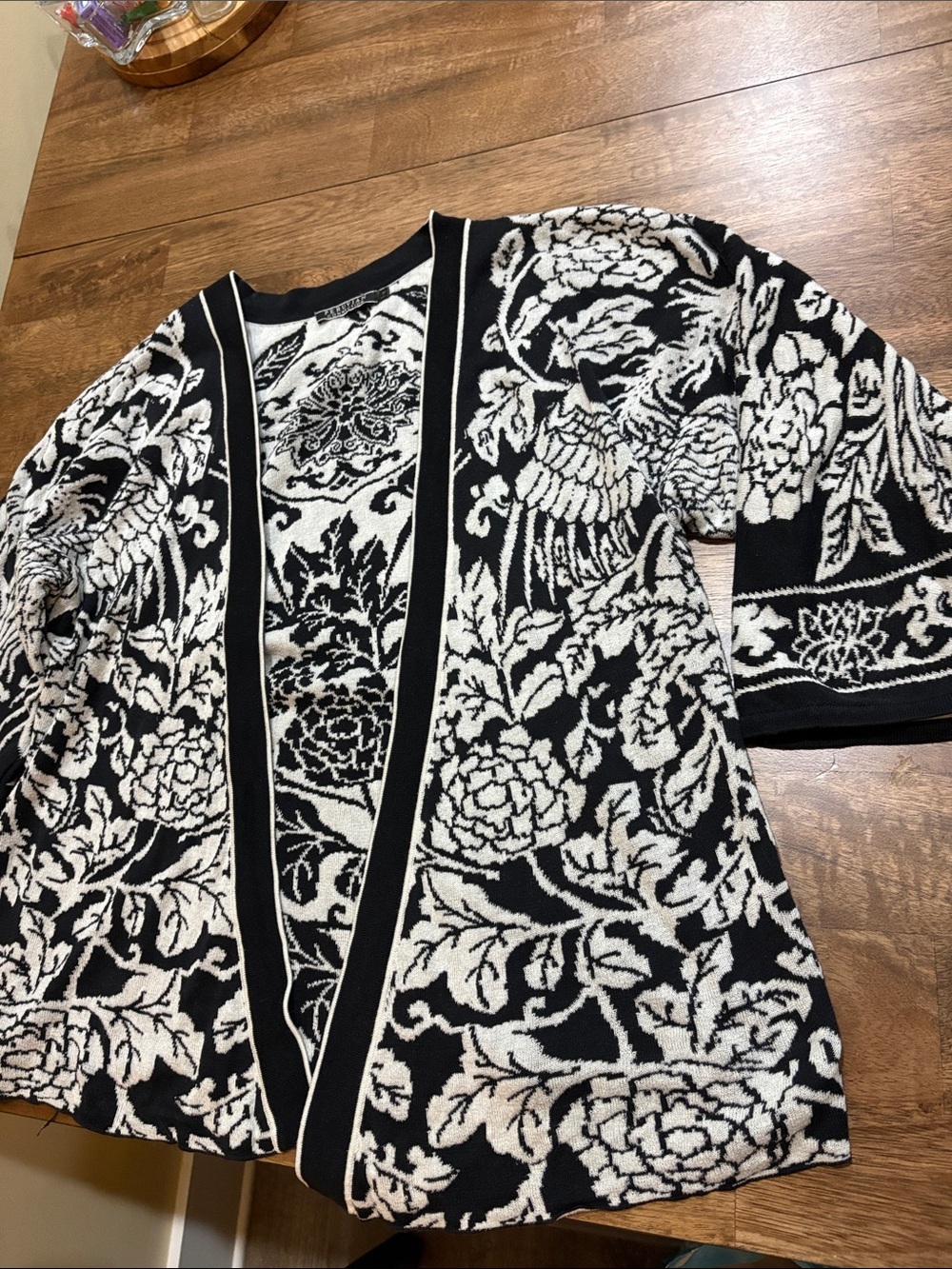 Peruvian Connection Kimono Cardigan Pima Cotton M. Black and white.